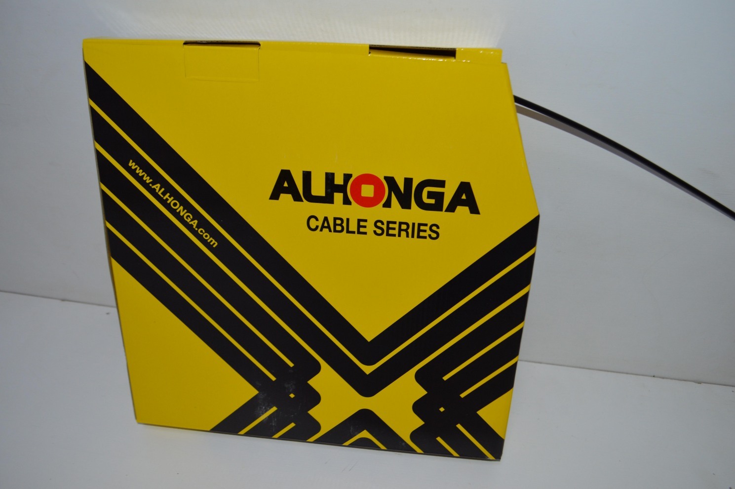 Оплетка тросика тормоза, 5мм, Alhonga цена за 1м. (Бухта-50м), код 40711