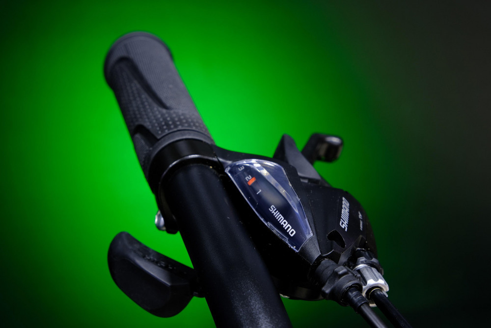 Lorak MAX 200 Матовый Чёрный/Зелёный 17р (на рост 155-173)